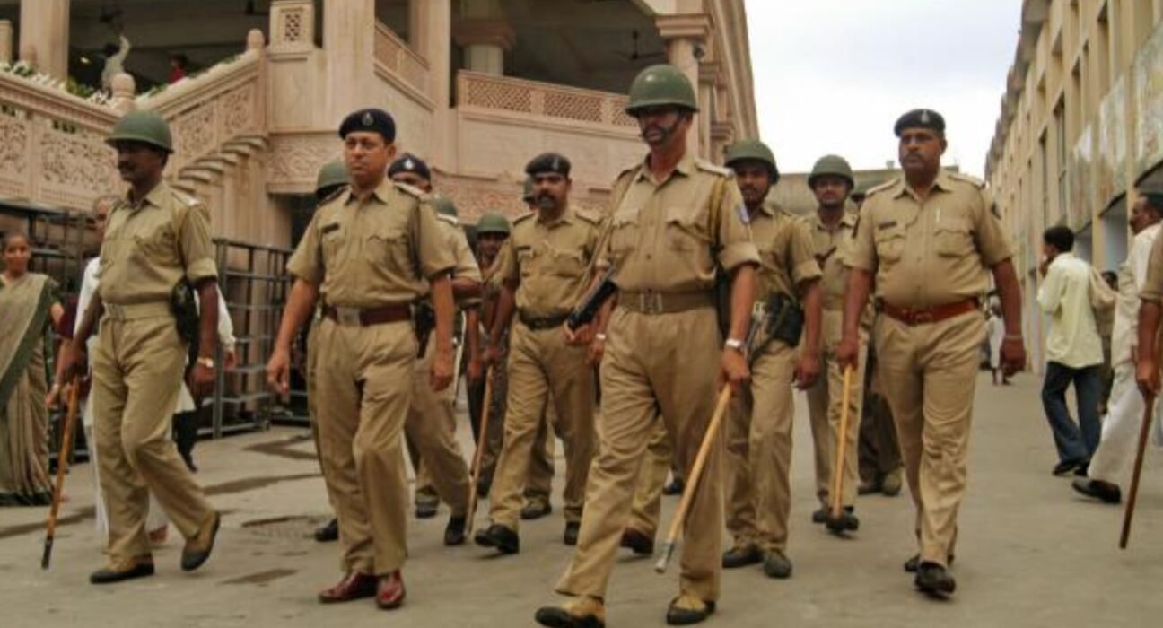 વડાપ્રધાન મોદીના કાર્યક્રમને લઈ રાજ્યના તમામ પોલીસ કર્મીઓની રજાઓ રદ કરાઈ