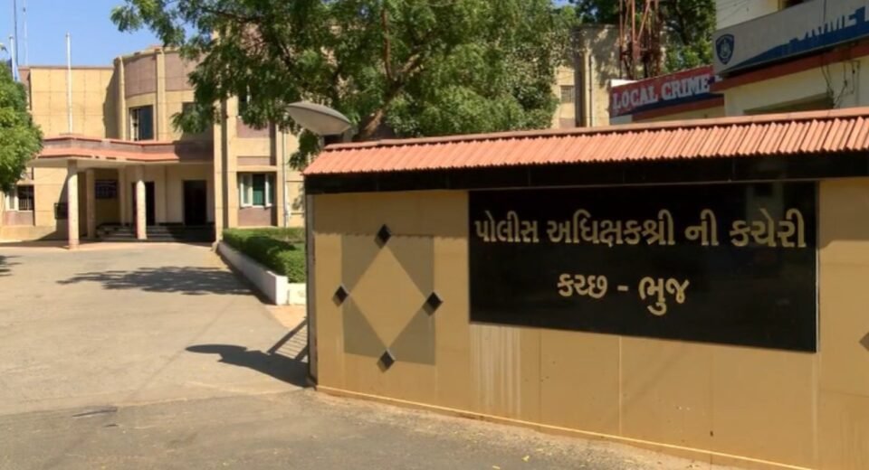 પોલીસે ડિટેઈન કરેલી સ્કોર્પિયો છોડાવવા માટે ભુજ RTOમાં બોગસ મેમો રજૂ કર્યો